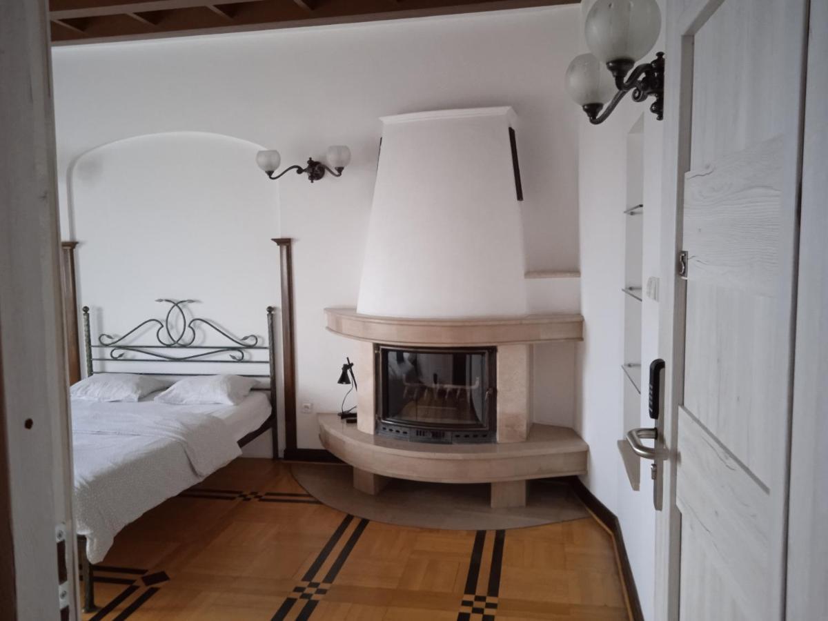 Wood Stara Ochota Privat overnatting *