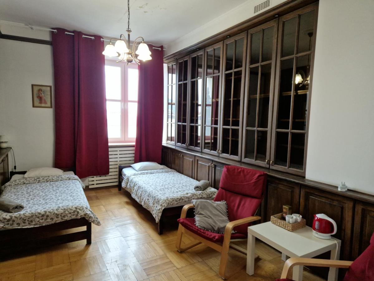 Wood Stara Ochota Privat overnatting