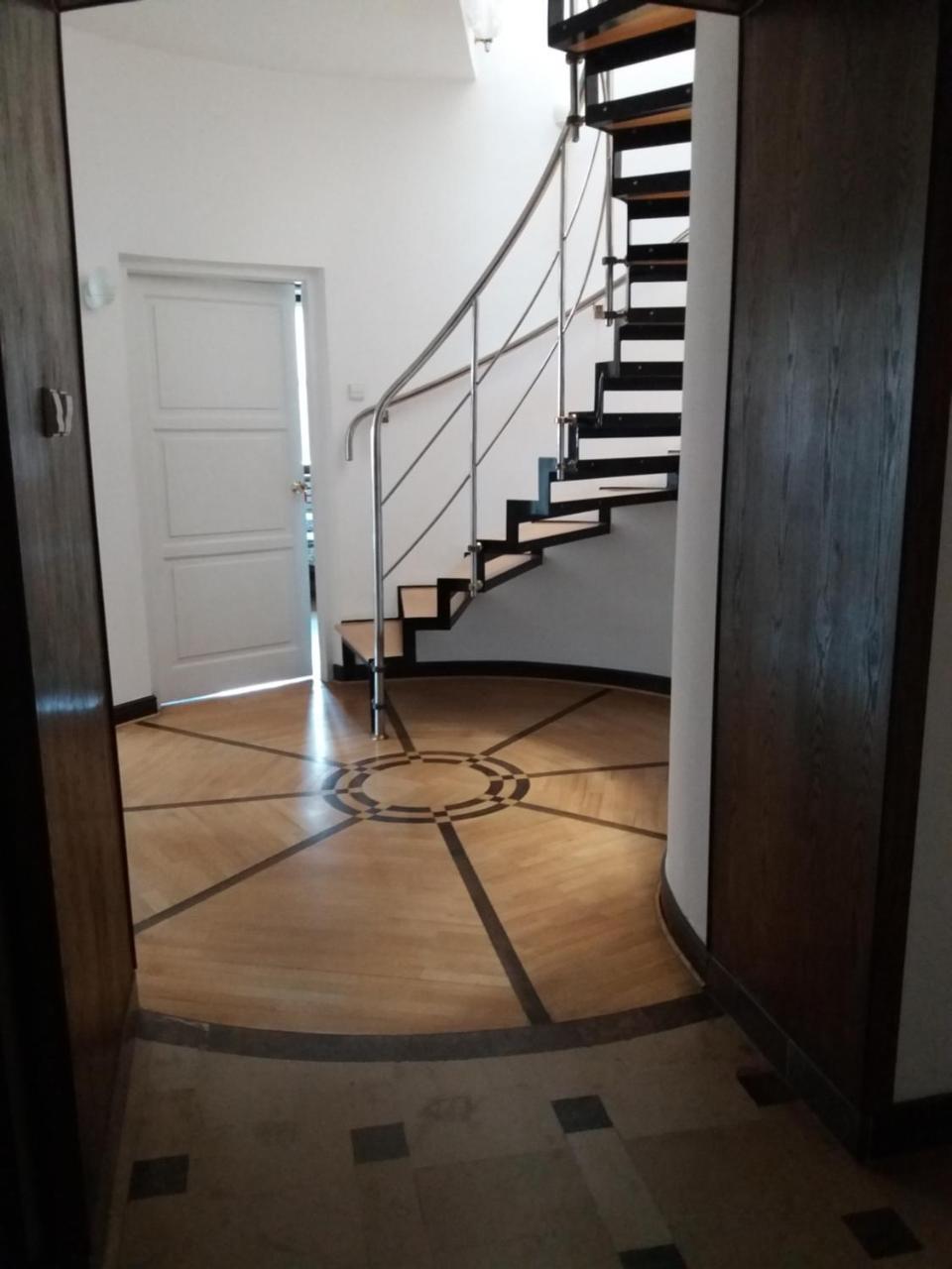 Privat overnatting Wood Stara Ochota Warszawa