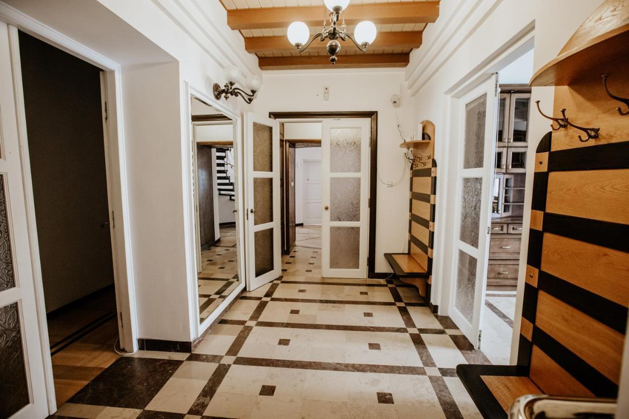 Wood Stara Ochota Privat overnatting